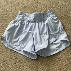 Lululemon 4” tracker short